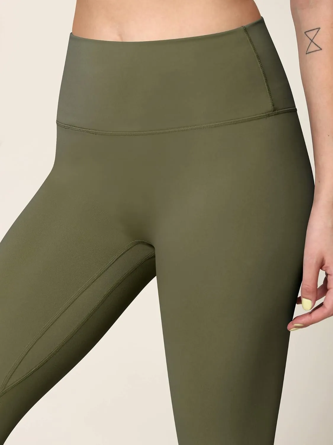 Peached Seamless Front & Side High Waisted Leggings with Inner Pocket Full-Length Yoga Pants