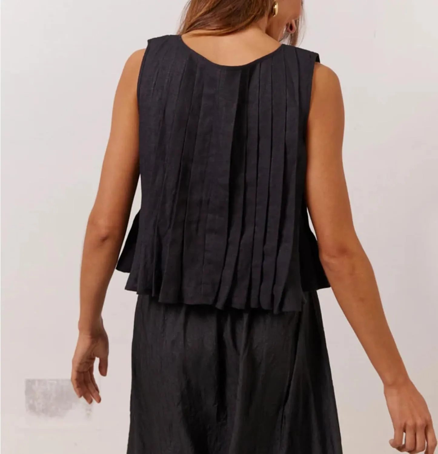 Women Y2K Babydoll Ruffle Tank Top Linen Front Button Pleated Peplum Vest Flowy Coquette Cropped Shirt Cute Blouse Summer