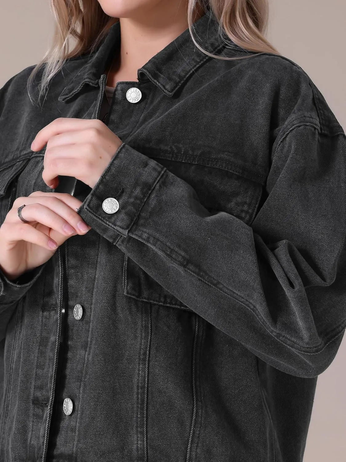 Women's Denim Jacket Button Down Cargo Pockets Casual Denim Shacket Western Outfits 2025 Jean Jackets