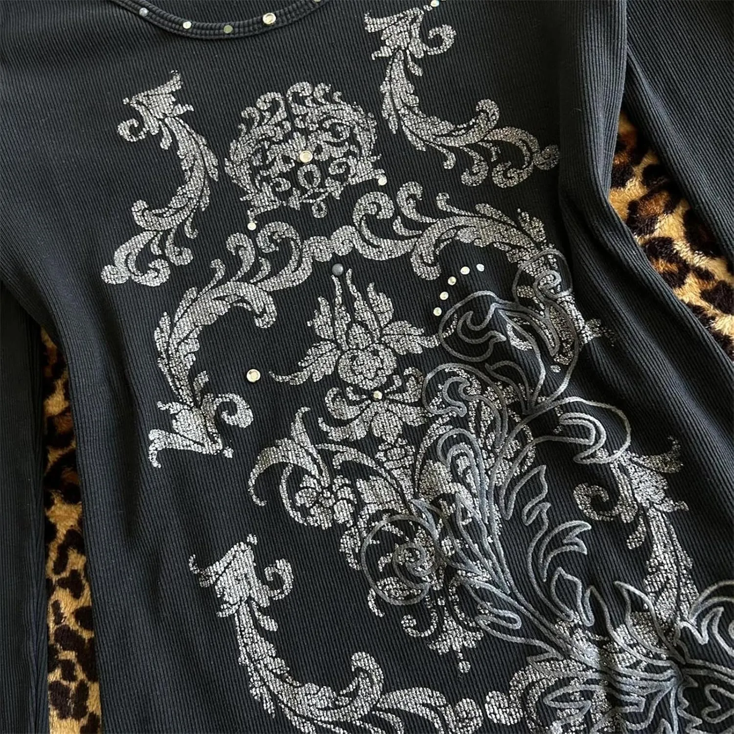 Womens Long Sleeve Fairy Grunge Tees Shirt Vintage Goth Skull Graphic Print Tops 90s Emo Aesthetic Clothes