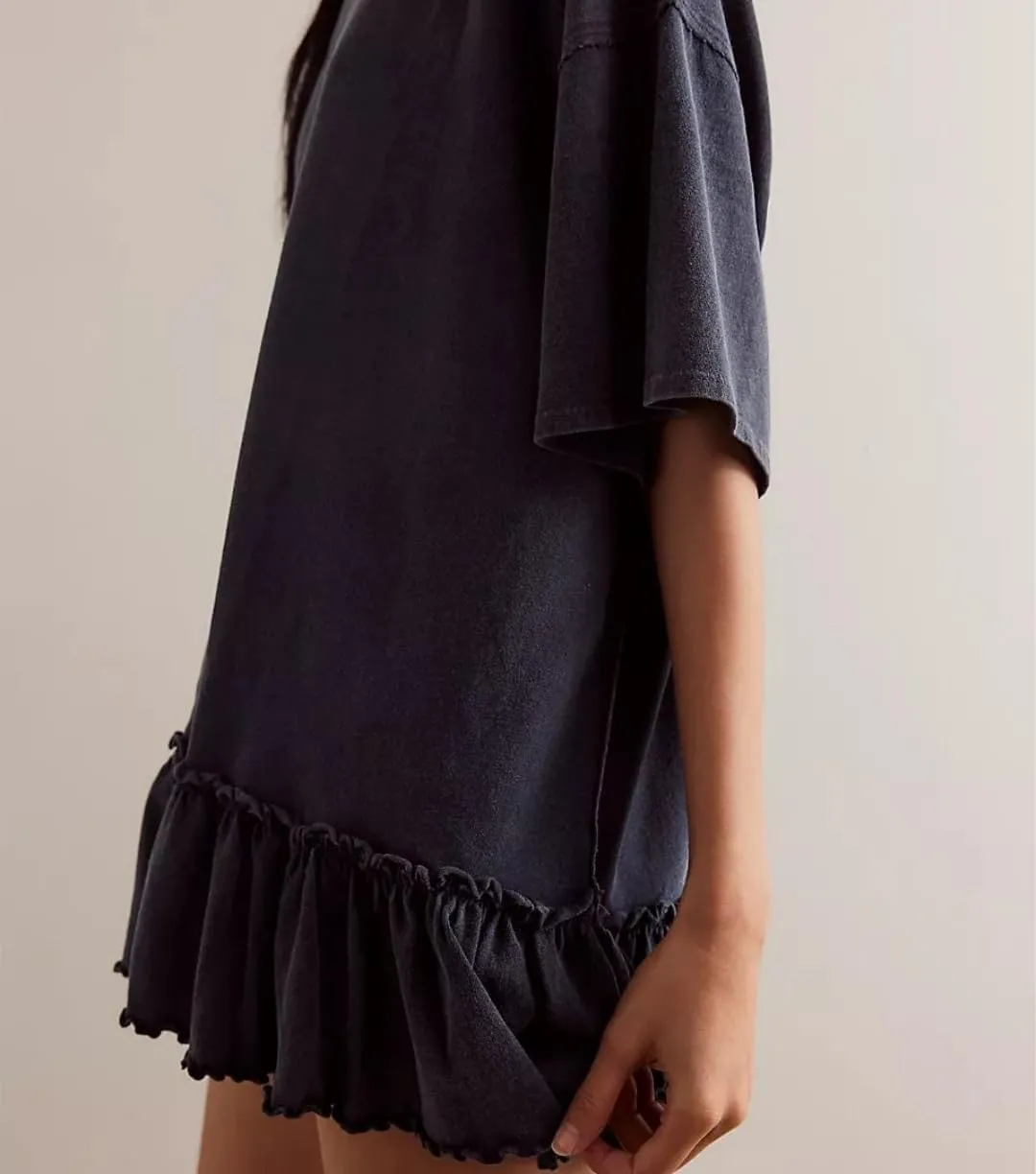 Womens Oversized Tee Shirt Casual Short Sleeve Ruffle Hem Shirts Loose Crew Neck Summer Tops