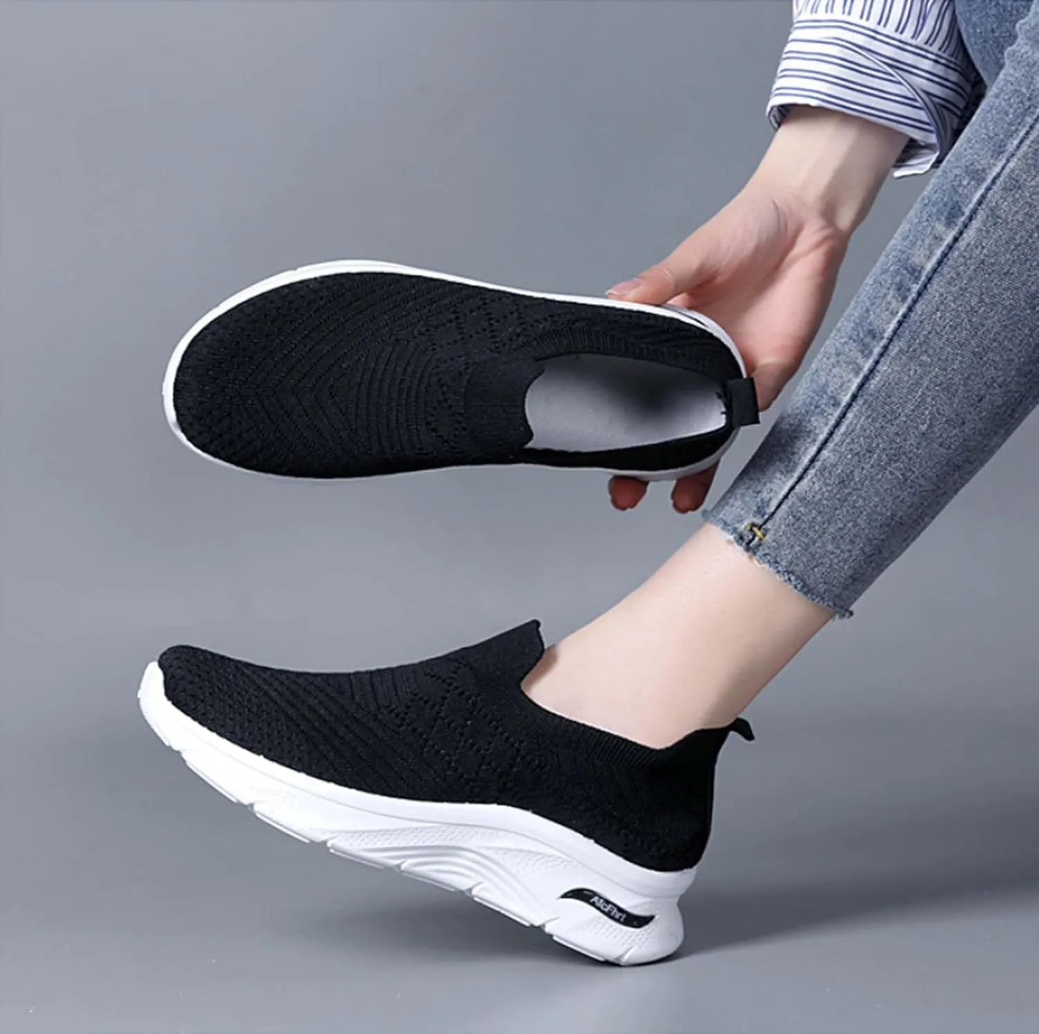 Women's Sports Shoes Breathable Soft Sole Non-Slip Wear-Resistant Running Slip on Tennis Lightweight Walking Sneakers