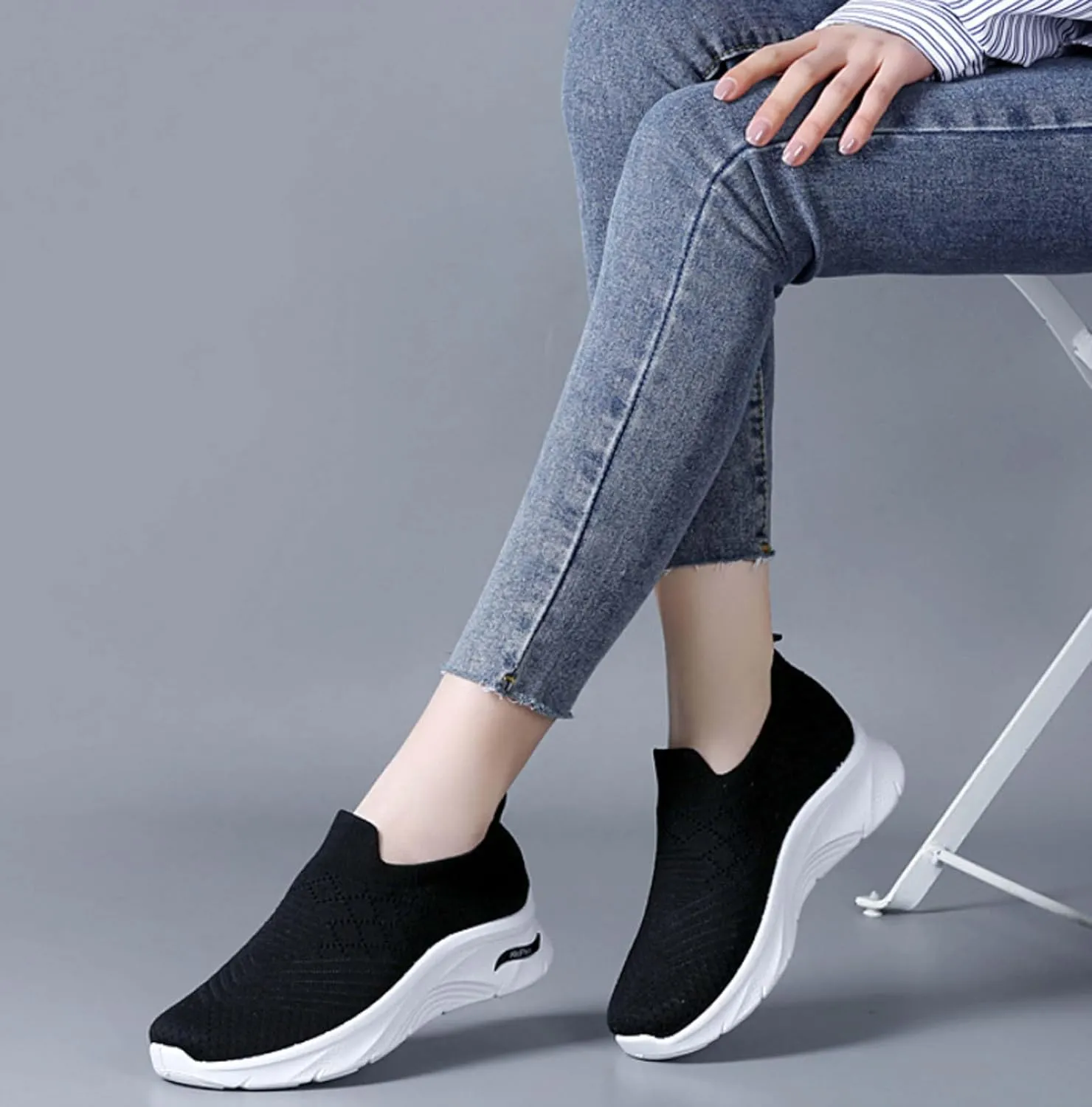 Women's Sports Shoes Breathable Soft Sole Non-Slip Wear-Resistant Running Slip on Tennis Lightweight Walking Sneakers